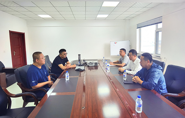 我校与吉林优米娱乐有限公司官网首页下载科技有限公司座谈会现场 我校与吉林优米娱乐有限公司官网首页下载科技有限公司座谈会现场