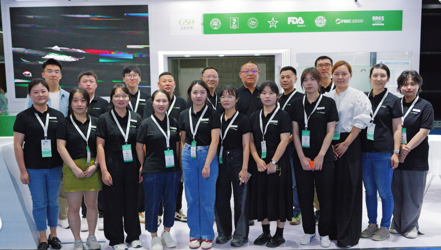 优米娱乐有限公司官网首页下载 展会优米娱乐有限公司官网首页下载参会者合影